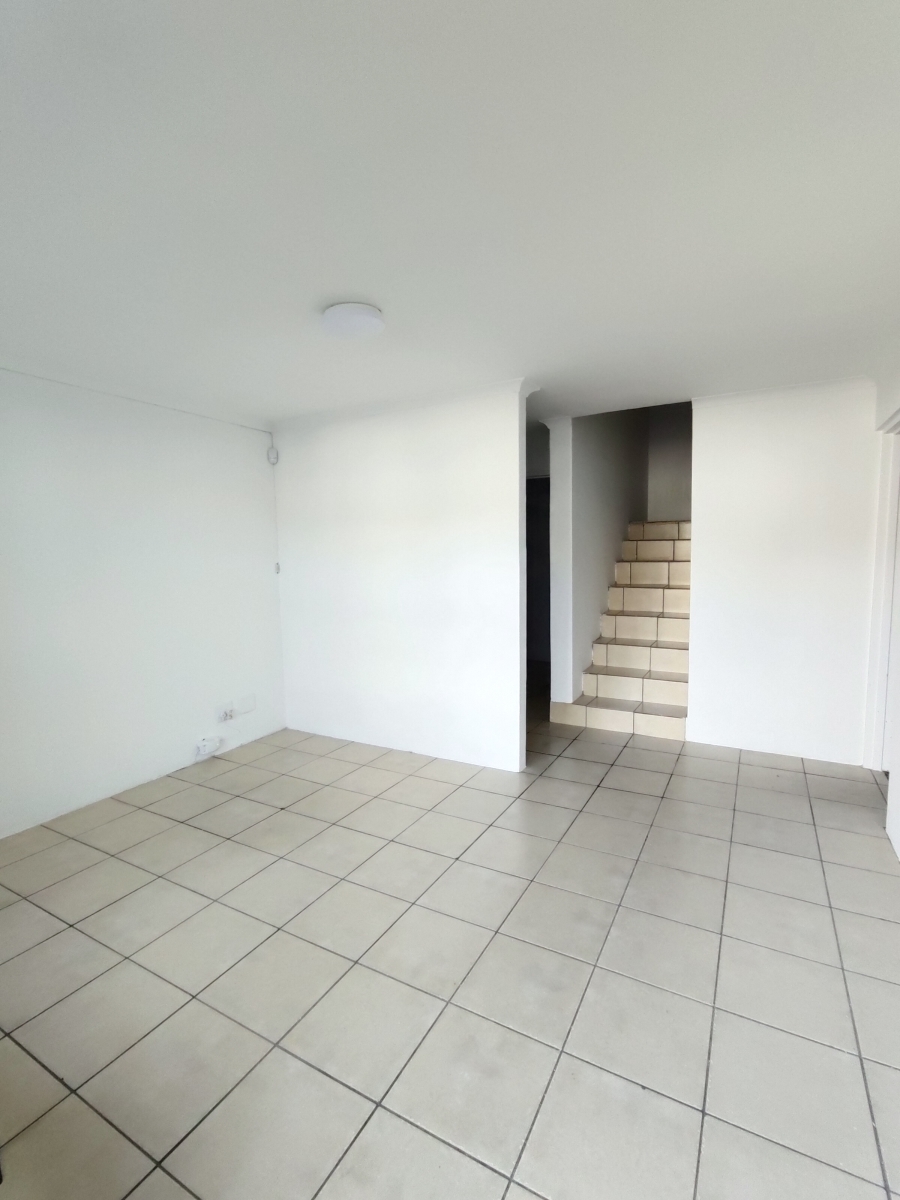 To Let Commercial Property for Rent in Okavango Park Western Cape